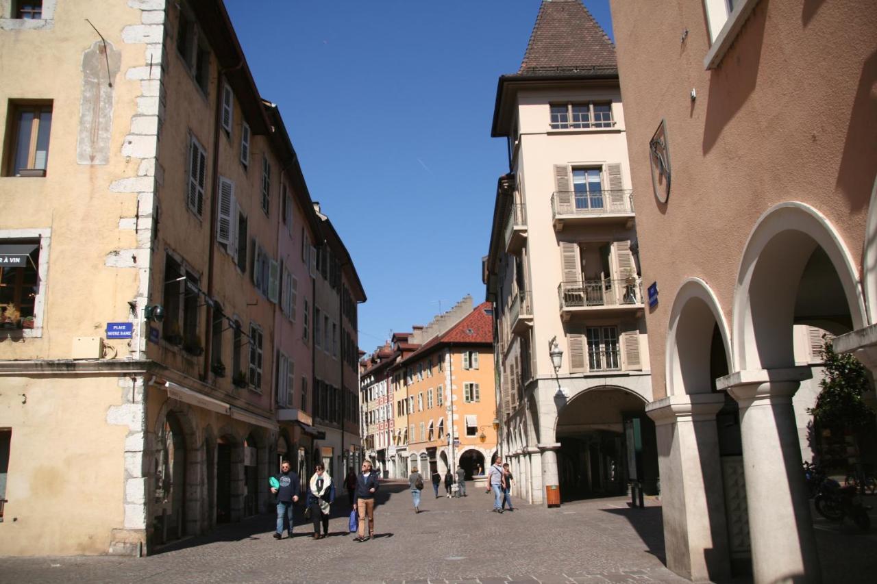 Nid Douillet Bed & Breakfast Annecy Dış mekan fotoğraf
