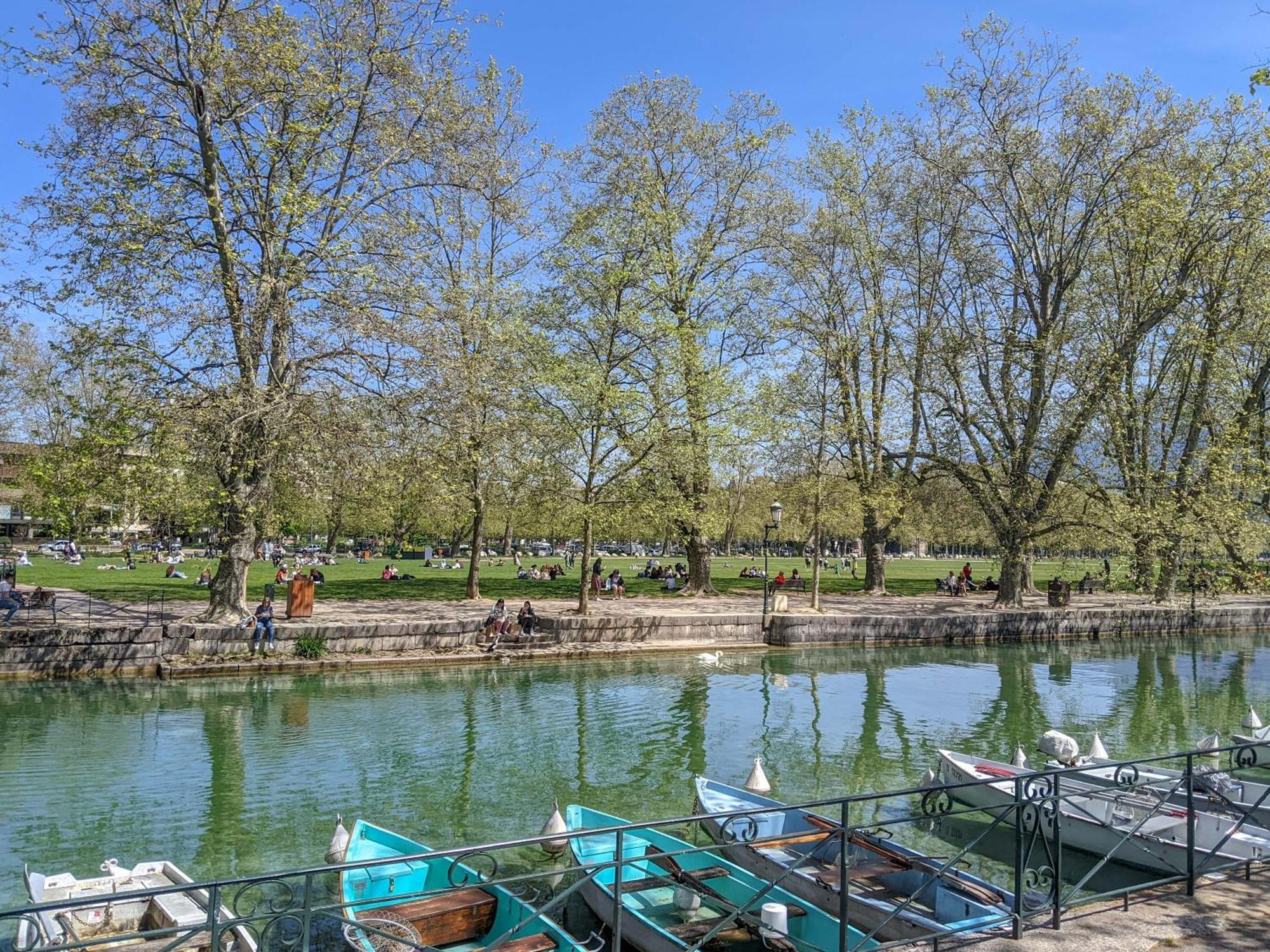 Nid Douillet Bed & Breakfast Annecy Dış mekan fotoğraf